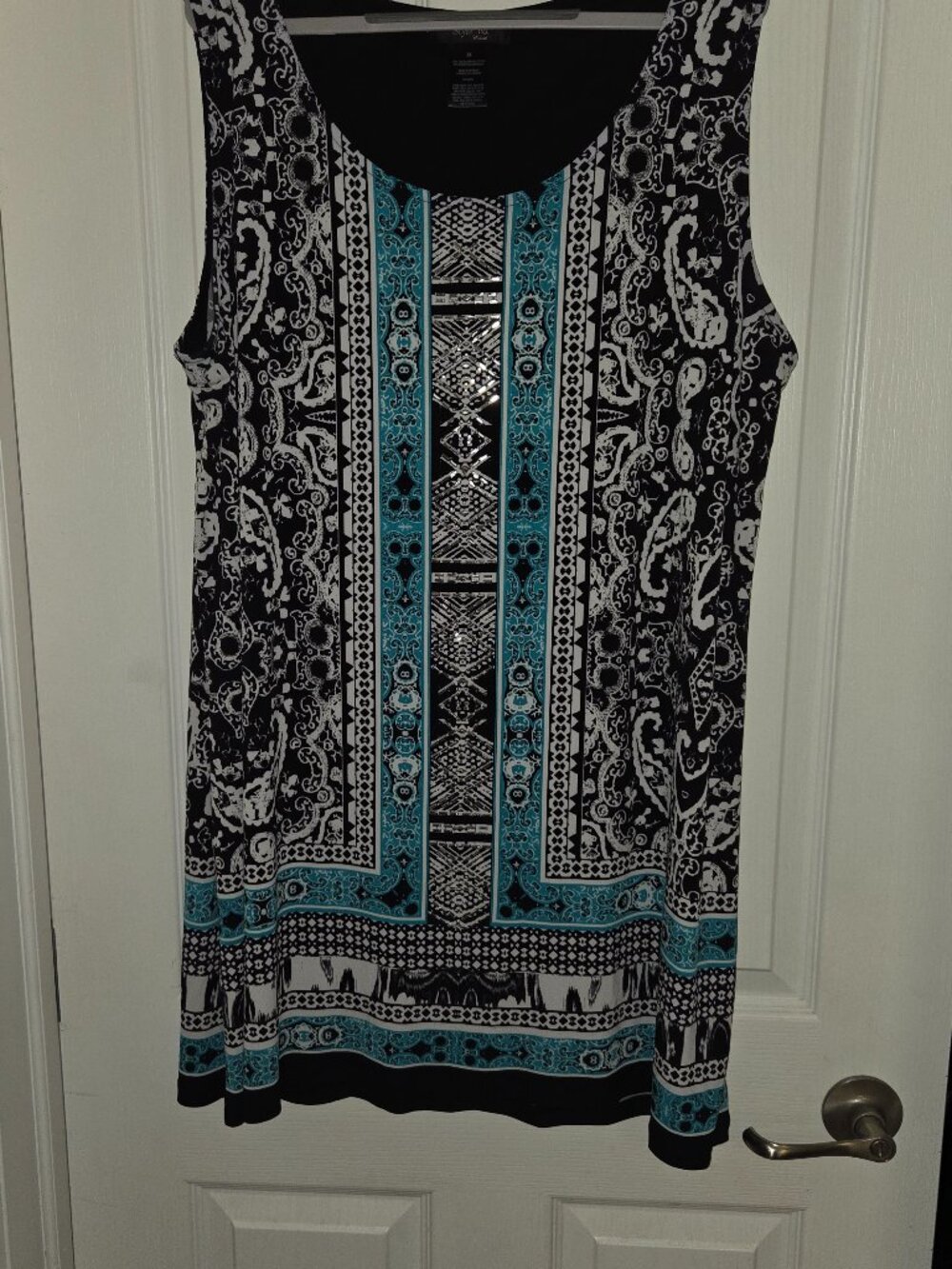 Sleeveless tunic